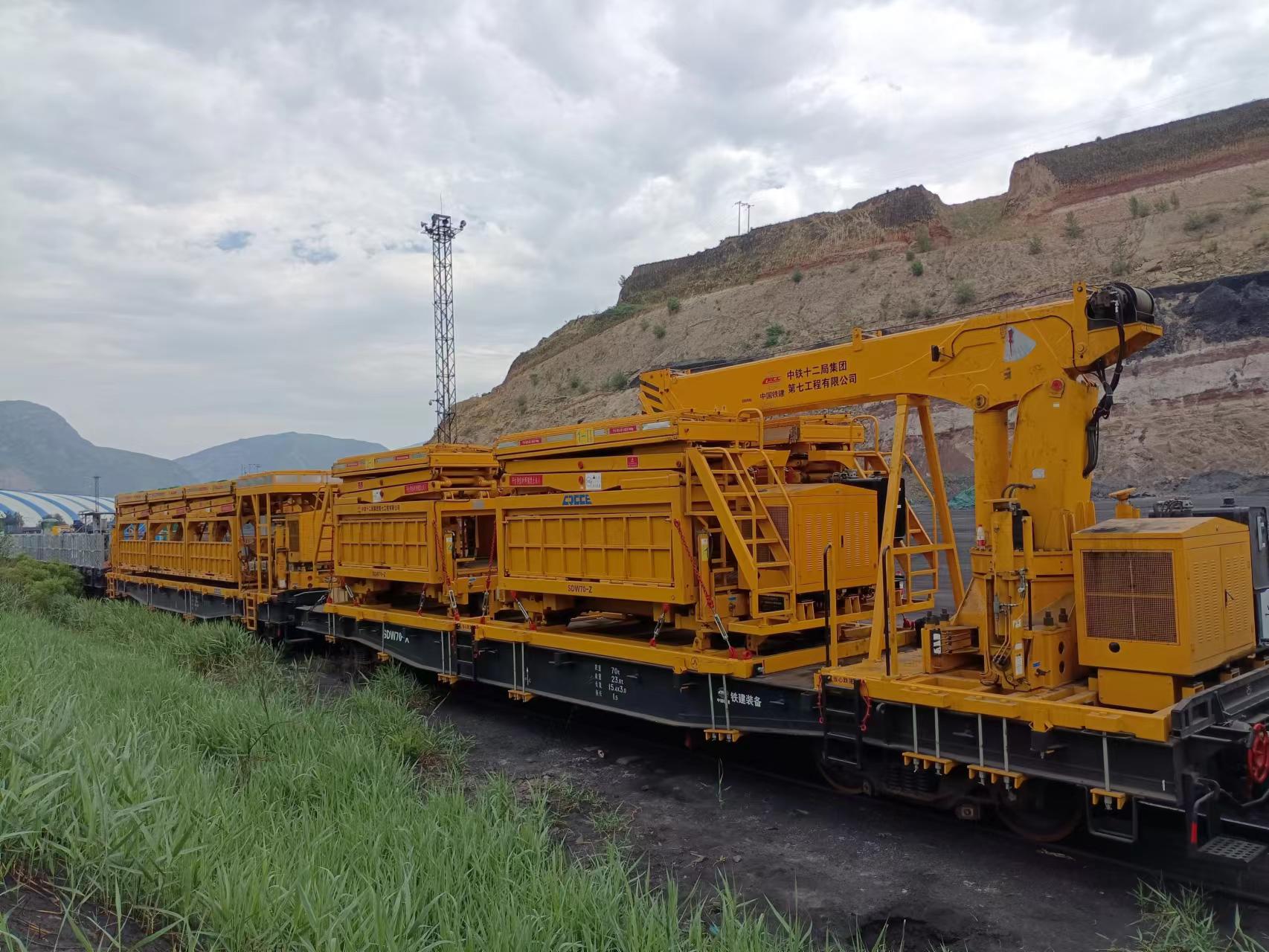 SDW-70隧道維護多平臺作業車組