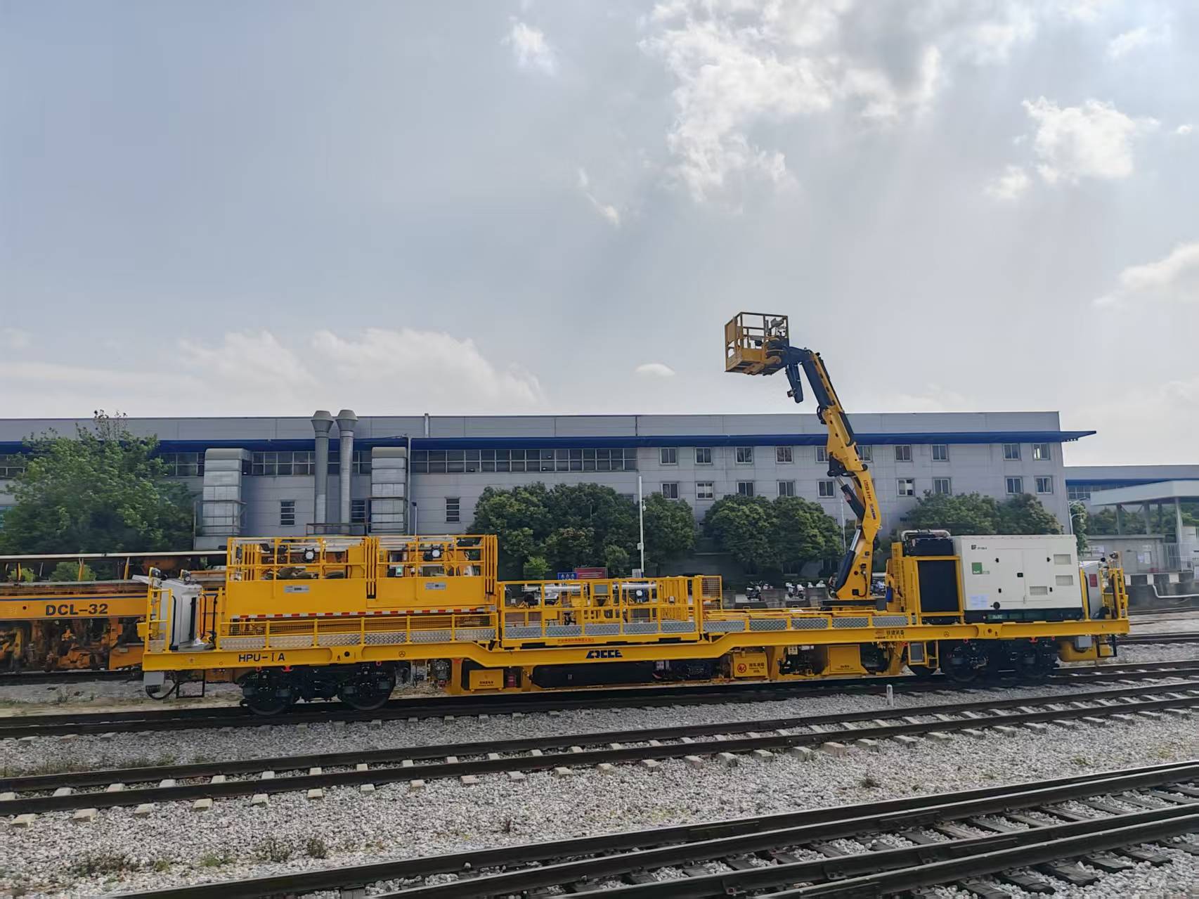 HPU多平臺隧道檢修車組