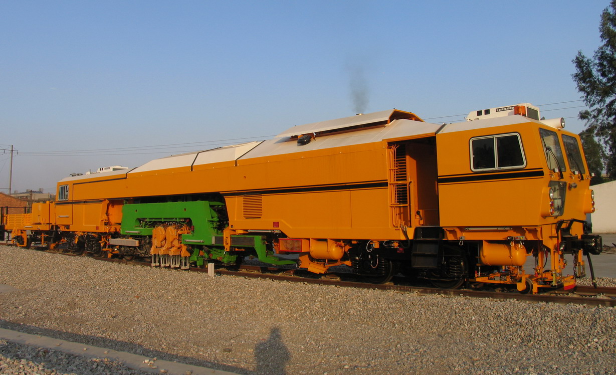 DCL-48（D09-3X）搗固車